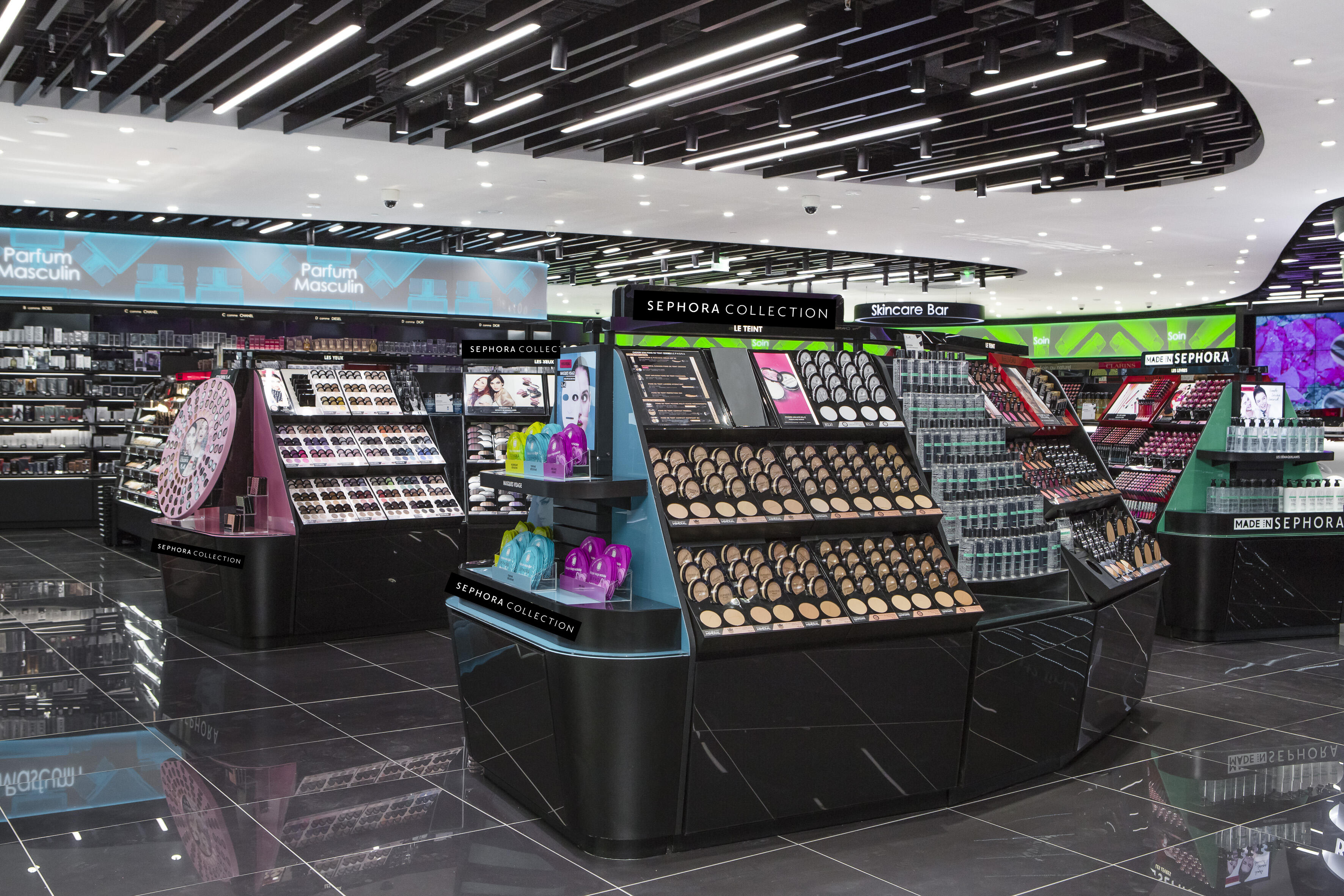  Sephora  Stands