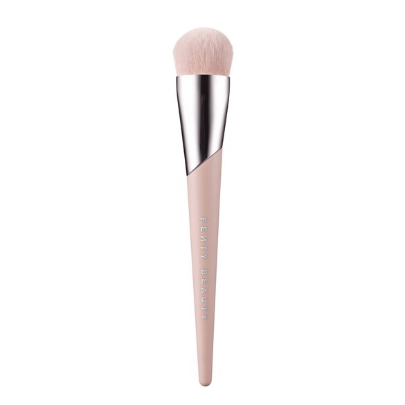 Full-Bodied Foundation Brush - Pinceau Fond de Teint Dense, FENTY BEAUTY