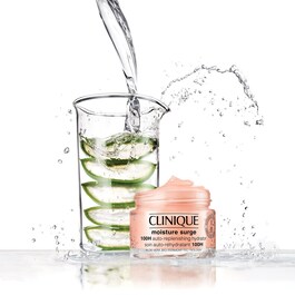 Moisture Surge™ - Soin Auto-réhydratant 100H