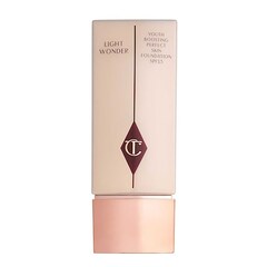 Light Wonder - Fond de teint, CHARLOTTE TILBURY