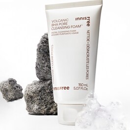 Mousse Nettoyante Purifiante aux Roches Volcaniques et aux BHA - Nettoyant
