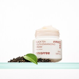 Crème Perfectrice Jeunesse au Thé Noir - Crème Raffermissante et lissante