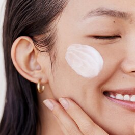 Lotus Youth Preserve Moisturizer - Crème de jour anti-âge au lotus