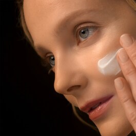 Re-Nutriv Ultimate Diamond - Crème Transformation Éclat