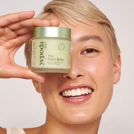 The Calm Balm – Baume nettoyant démaquillant doux aux huiles d'olive et de coco