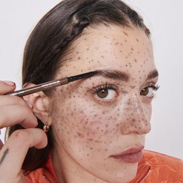 Crayon sourcils rétractable - Retractable brow pencil