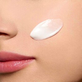 Bright Plus - Emulsion hydratante anti-taches  