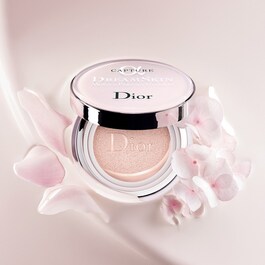 Recharge Capture Dreamskin Moist & Perfect Cushion SPF 50 PA+++ recharge soin