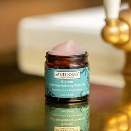 Baptise - Gel hydratant à base d’eau doté d’acide hyaluronique et de miel