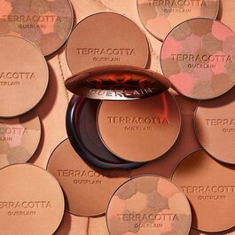 Terracotta Recharge - La Poudre Bronzante 96% d'ingrédients d'origine naturelle