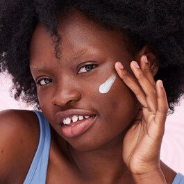 Rose Face Cream - Soin visage hydratant à la rose et à l’acide hyaluronique