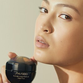 Future Solution LX - Crème Régénérante Anti-âge Nuit