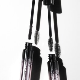 Full frontal - Mascara Volume, Amplitude et Courbe