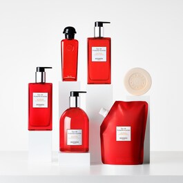 Eau de rhubarbe écarlate Gel douche corps et chev Flac 200ml
