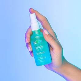 Spray désinfectant pour les mains avant faux ongles