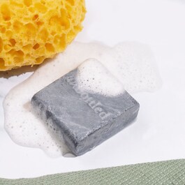 Nettoyant & masque detox solide - Soin visage au charbon et arbre à thé