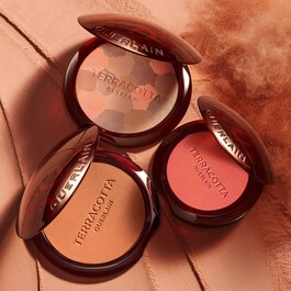 Terracotta Recharge - La Poudre Bronzante 96% d'ingrédients d'origine naturelle