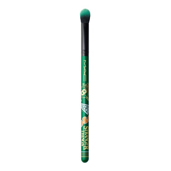 m·a·c x stranger things eyeshadow brush 217ses - pinceau yeux