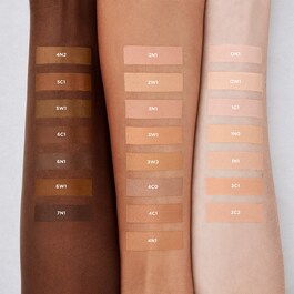 Real Flawless Weightless Perfecting Concealer - Correcteur