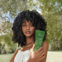 BE CURLY™ ADVANCED - Crème de Définition pour les Boucles