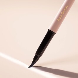 Perfect Strokes - Eyeliner liquide mat 