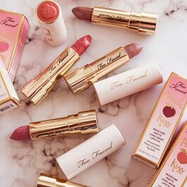 Peach Kiss Lipstick - Rouge à Lèvres Mate Hydratant Longue Tenue
