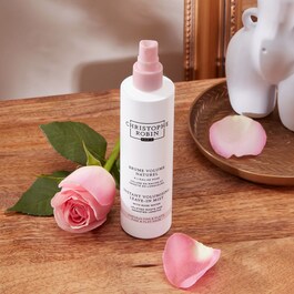 Brume volumisante instantanée à l'eau de rose