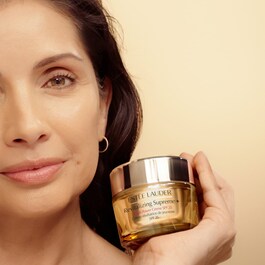Crème révélatrice de jeunesse SPF25 - Crème Anti-Âge