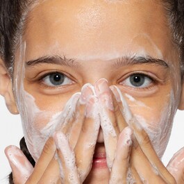 Special Cleansing Gel - Gel nettoyant moussant