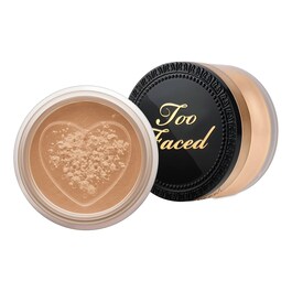 Point rouge
Born This Way Setting Powder Poudre Libre
TOO FACED