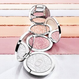 Dior Forever Glow Luminizer - Highlighter infusé d'acide hyaluronique