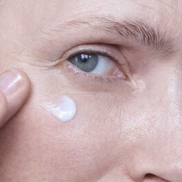 Advanced Génifique Yeux - Crème Yeux Lissante Activatrice d'Eclat
