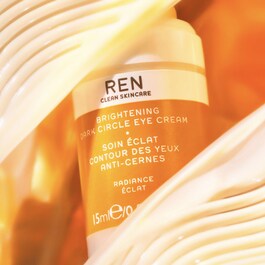 Le Soin Éclat Contour Des Yeux Anti-Cernes 