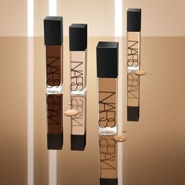 Natural Radiant Longwear Foundation - Fond de teint