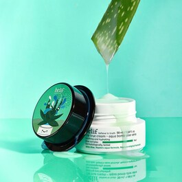The True Cream Aqua Bomb Aloe Vera - Gel-crème visage hydratante et apaisante