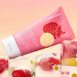 Strawberry Smoothing Scrub - Gommage exfoliant visage retexturisant aux AHA
