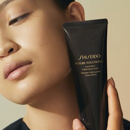 Future Solution LX - Mousse Nettoyante Extra Riche