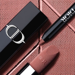 Rouge Dior Contour - Crayon contour des lèvres sans transfert - Longue tenue