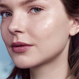 Collection Lancôme x Emily in Paris - Sérum Anti-Âge Visage - Activateur d'Éclat