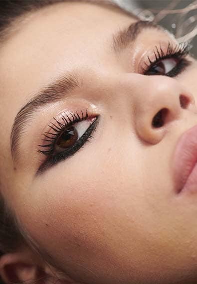 mascara size up