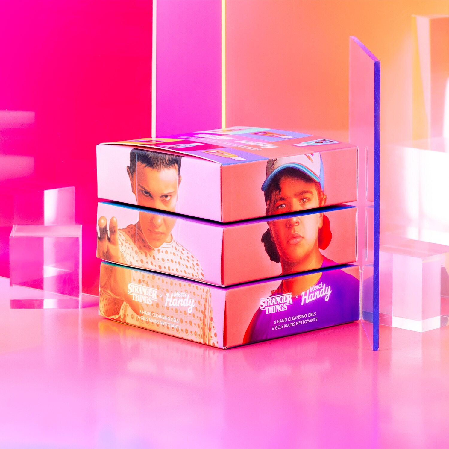Stranger Things Kit Cube Coffret Gels mains nettoyant de MERCI HANDY ≡ SEPHORA