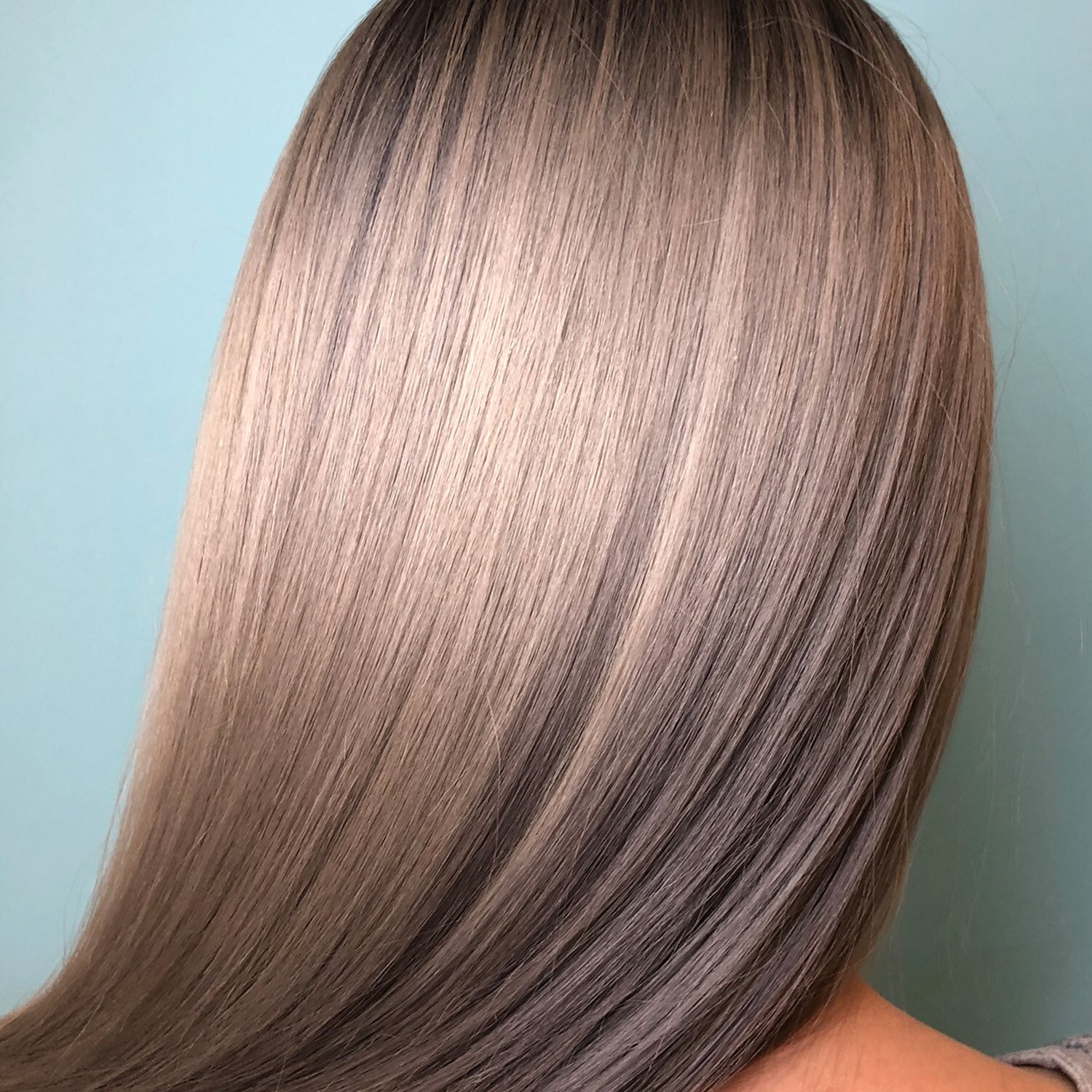 Scotch Mist Super Cool Colour Crème colorante gris clair de BLEACH