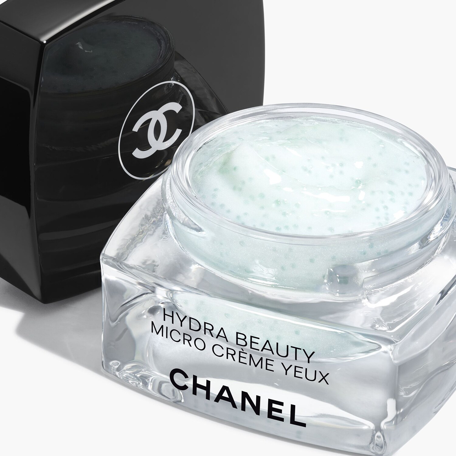 HYDRA BEAUTY - Micro Crème Yeux Hydratant Illuminateur de CHANEL ≡ SEPHORA
