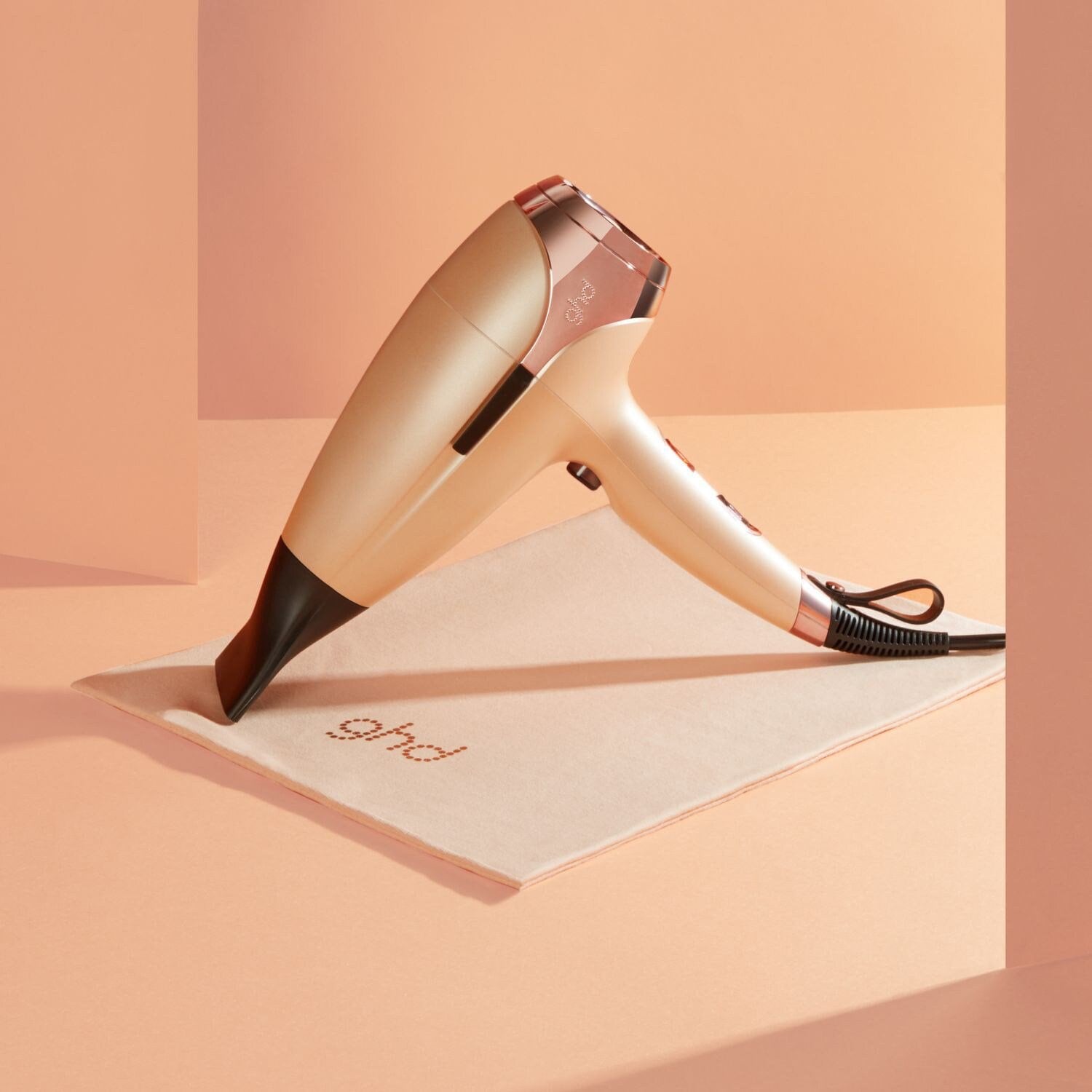 Coffret sèchecheveux Sunsthetic Helios Desert Ensoleillé de GHD ≡ SEPHORA