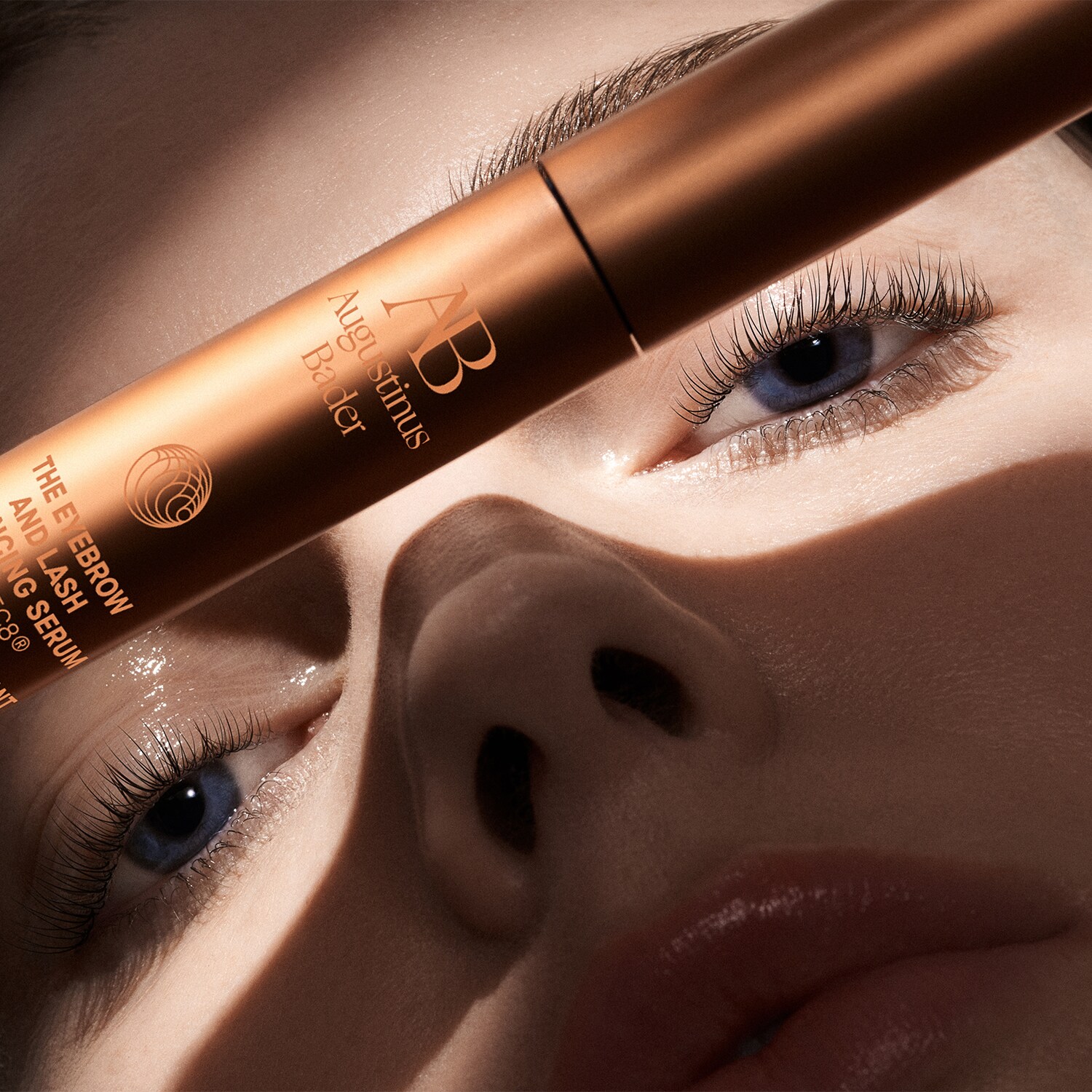 The Eyebrow & Lash Enhancing Serum Sérum Fortifiant Cils et Sourcils