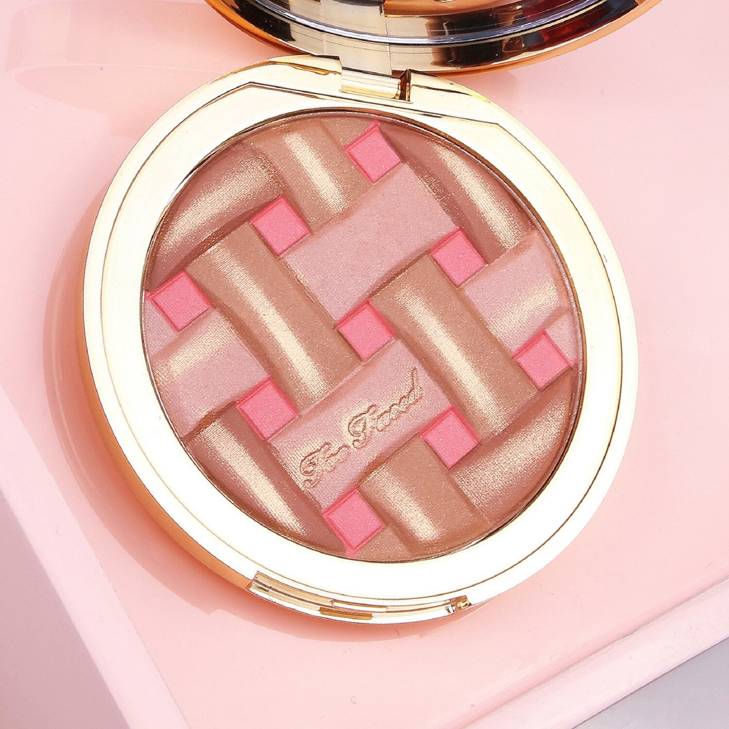 Sweetie Pie Bronzer Poudre Bronzante Matifiante de TOO FACED ≡ SEPHORA