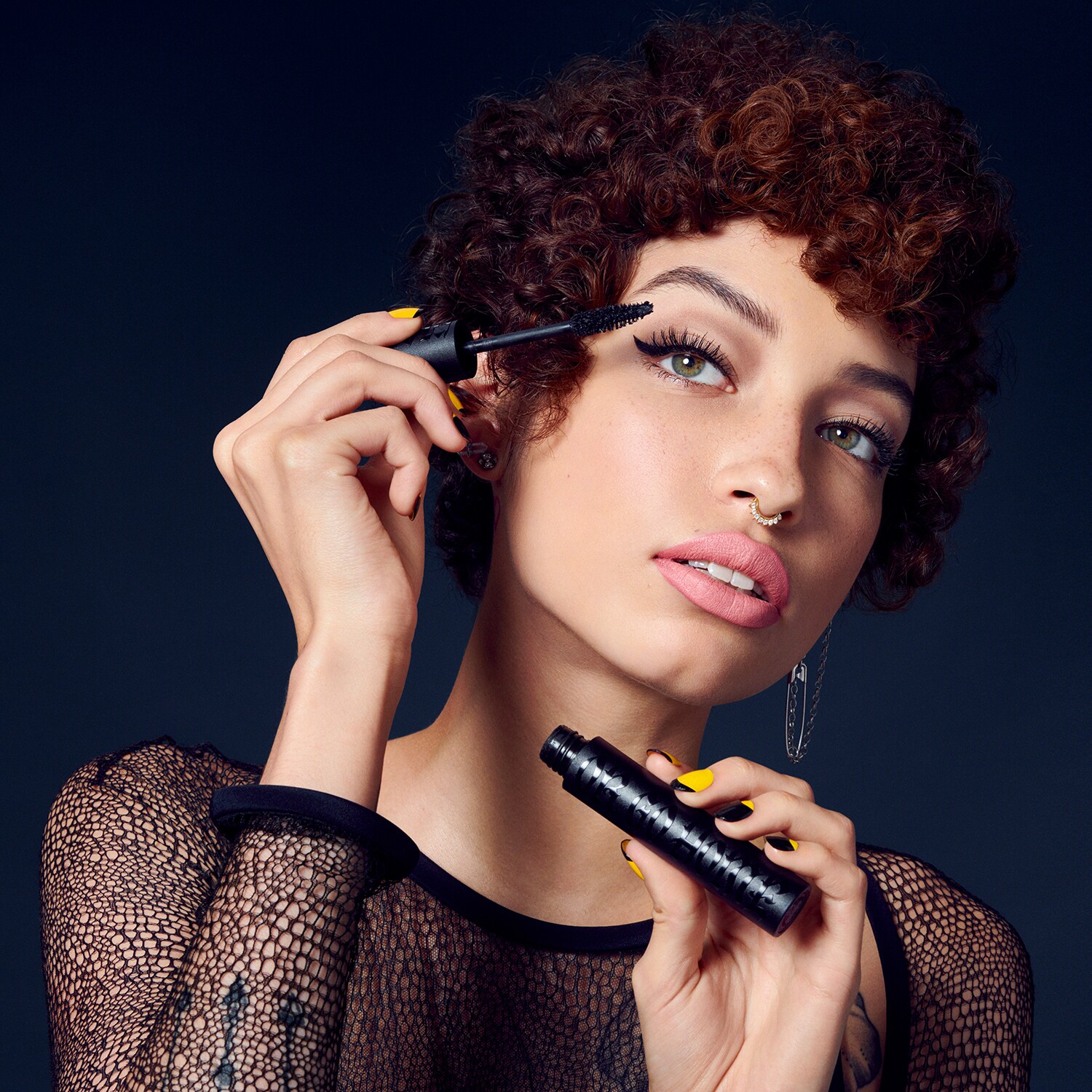 Sara'S Mascara: A Hilarious Case Of Beauty Gone Wrong - hkw6hbj