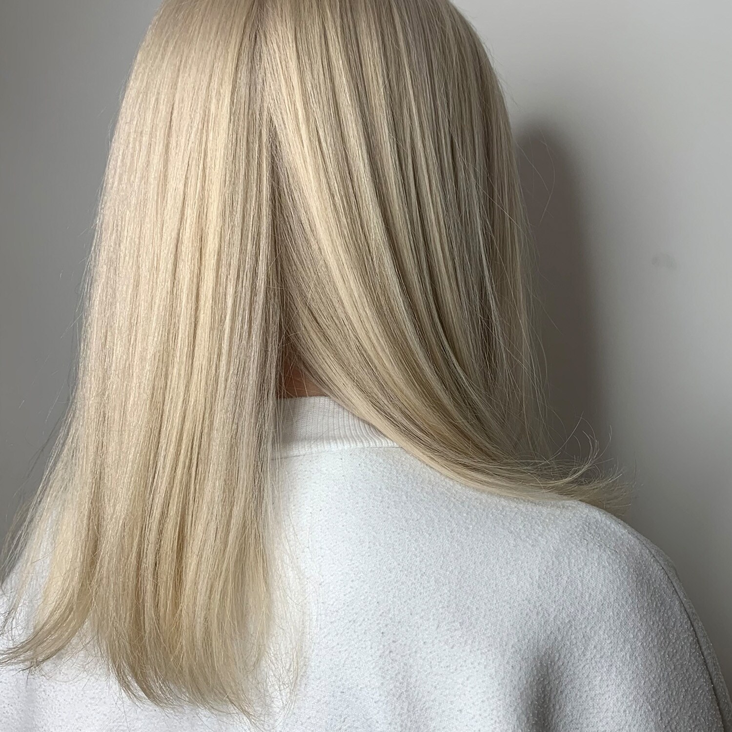 White Heat Super Cool Colour Crème colorante antijaune de BLEACH