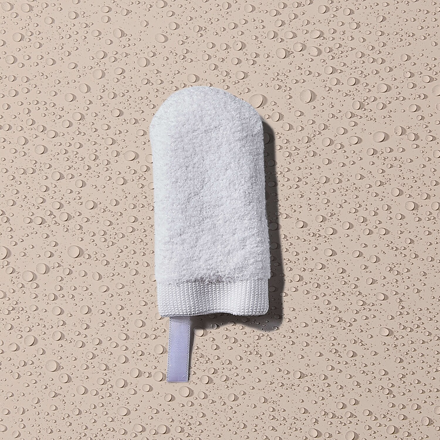 FluffyNude Gant Doux Démaquillant Et Nettoyant Exfoliant de BABETTE ≡